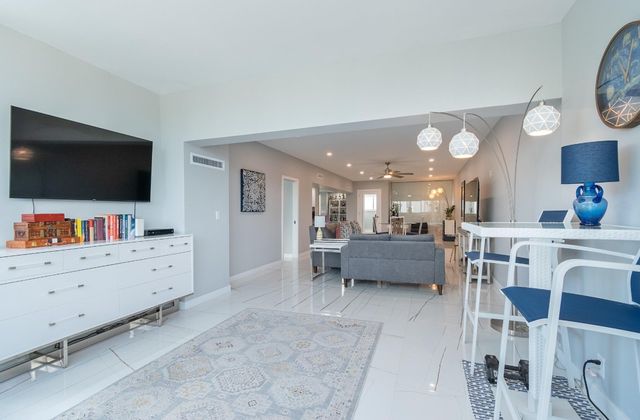 333 Sunset Drive 105, Fort Lauderdale, FL 33301