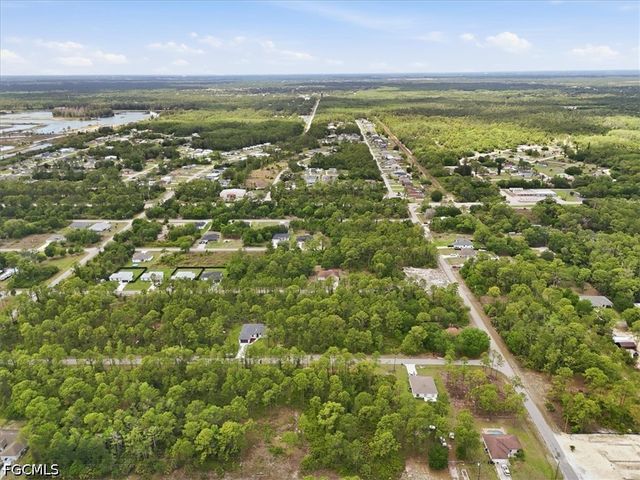 2117 Grayson AVE, Alva, FL 33920