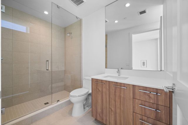 151 N Seabreeze 1804-E, Fort Lauderdale, FL 33304