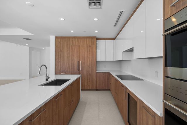 151 N Seabreeze 1804-E, Fort Lauderdale, FL 33304