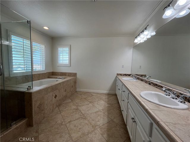 1431 Red Bird Court, Redlands, CA 92374