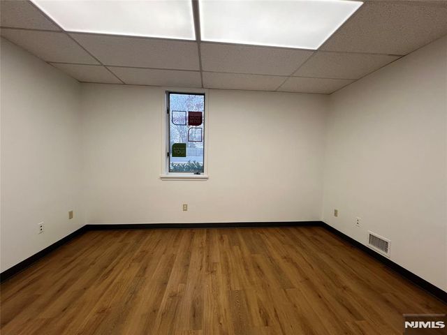385 Clinton Avenue First Floor, Wyckoff, NJ 07481