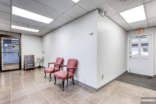 385 Clinton Avenue First Floor, Wyckoff, NJ 07481