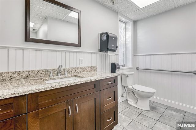 385 Clinton Avenue First Floor, Wyckoff, NJ 07481