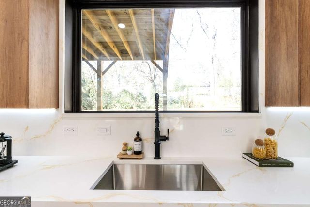 2986 San Jose Drive, Decatur, GA 30032