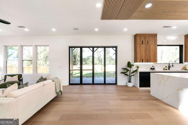 2986 San Jose Drive, Decatur, GA 30032