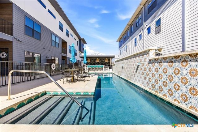 1208 N Academy Avenue 2201, New Braunfels, TX 78130