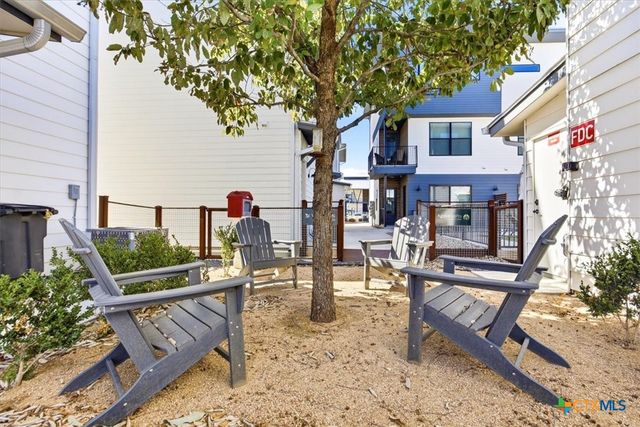 1208 N Academy Avenue 2201, New Braunfels, TX 78130