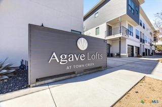 1208 N Academy Avenue 2201, New Braunfels, TX 78130