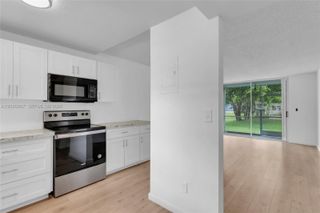 9601 Sunrise Lakes Boulevard 106, Sunrise, FL 33322