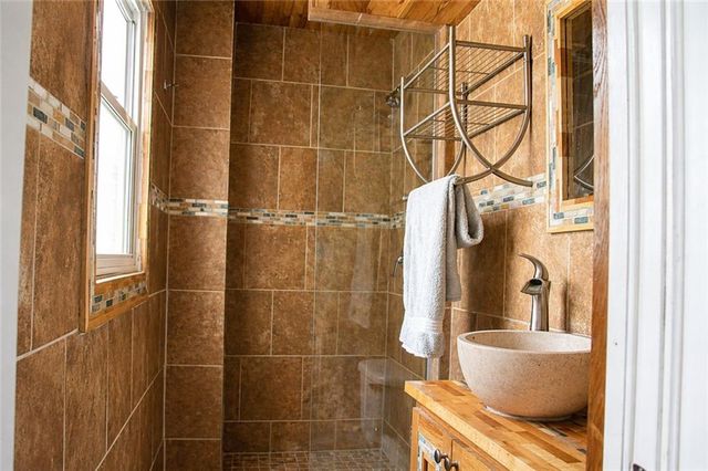 610 Lacy Lane, Belton, MO 64012