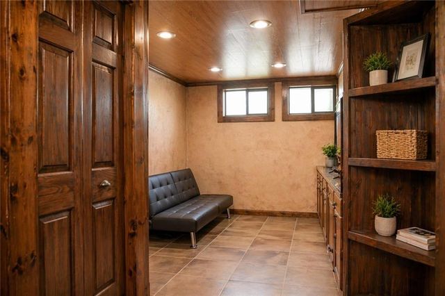 610 Lacy Lane, Belton, MO 64012