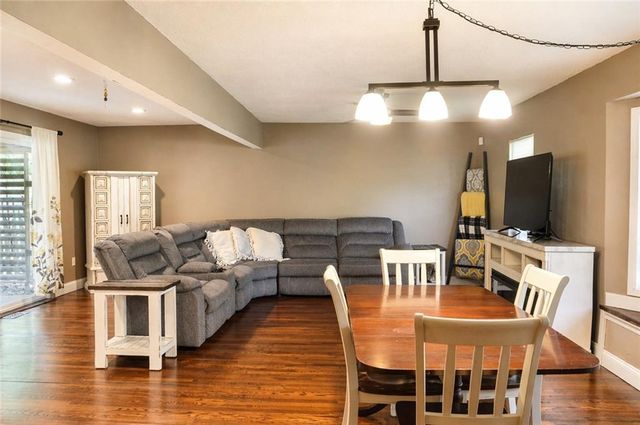 610 Lacy Lane, Belton, MO 64012
