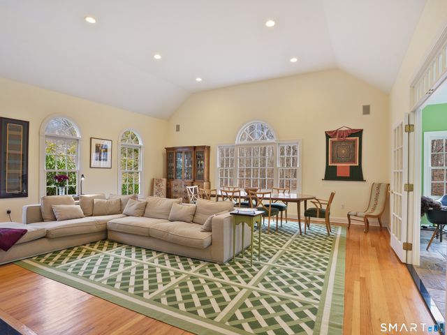 12 Fox Run Drive, Easton, CT 06612