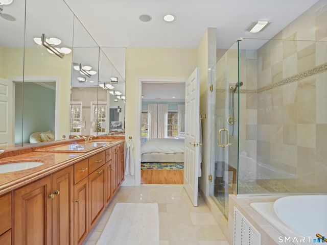 12 Fox Run Drive, Easton, CT 06612