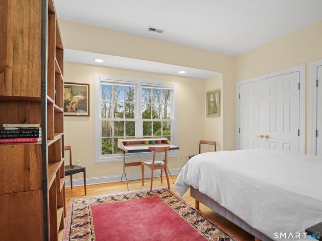 12 Fox Run Drive, Easton, CT 06612