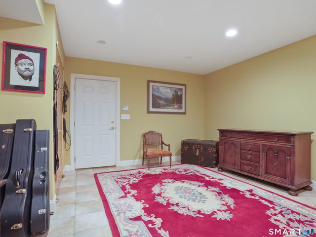 12 Fox Run Drive, Easton, CT 06612