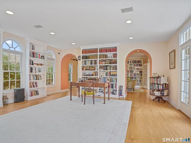 12 Fox Run Drive, Easton, CT 06612