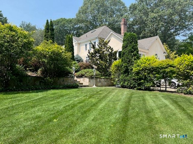 12 Fox Run Drive, Easton, CT 06612