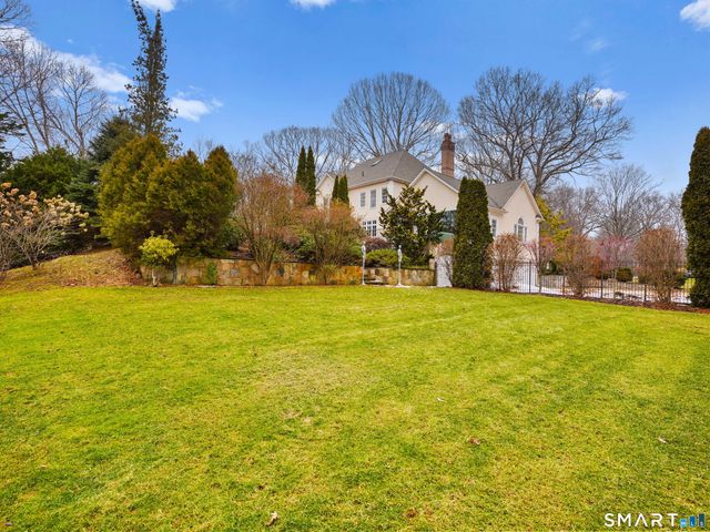 12 Fox Run Drive, Easton, CT 06612