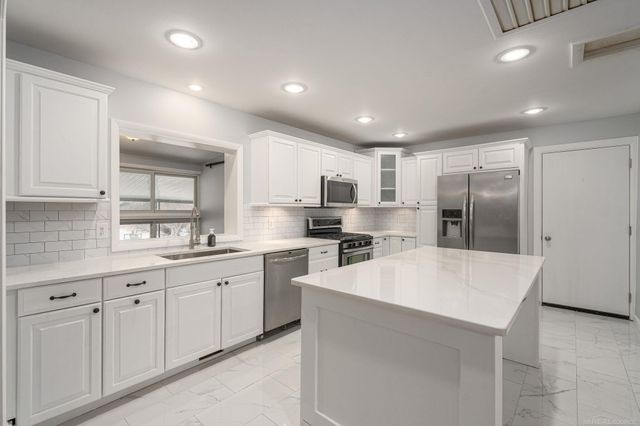 526 Girard Avenue, Royal Oak, MI 48073