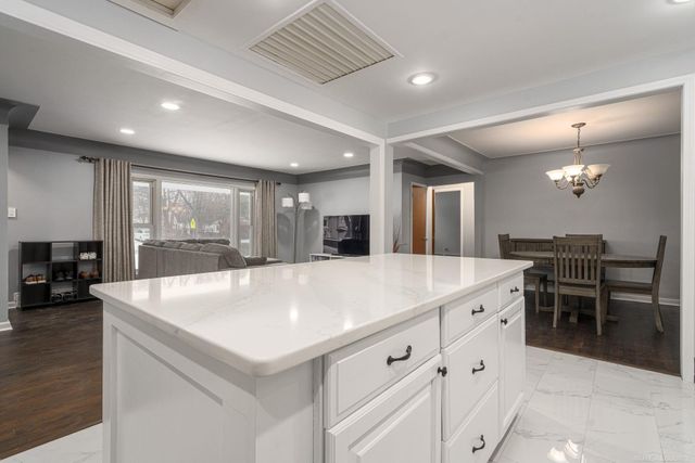 526 Girard Avenue, Royal Oak, MI 48073