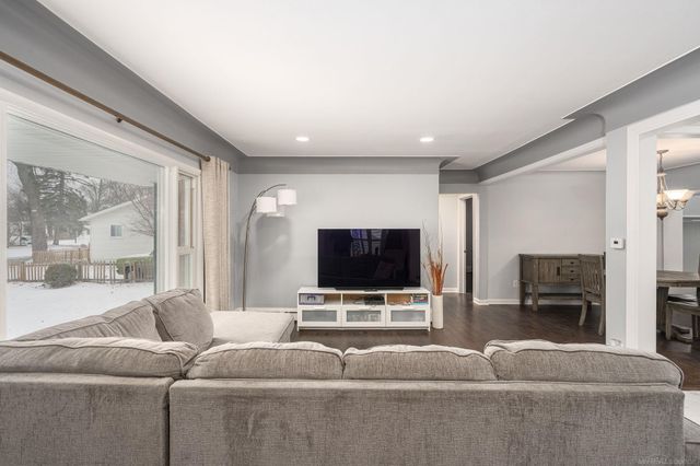 526 Girard Avenue, Royal Oak, MI 48073