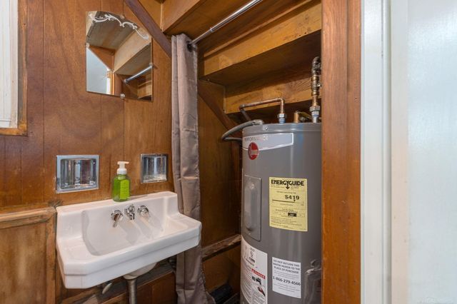 526 Girard Avenue, Royal Oak, MI 48073