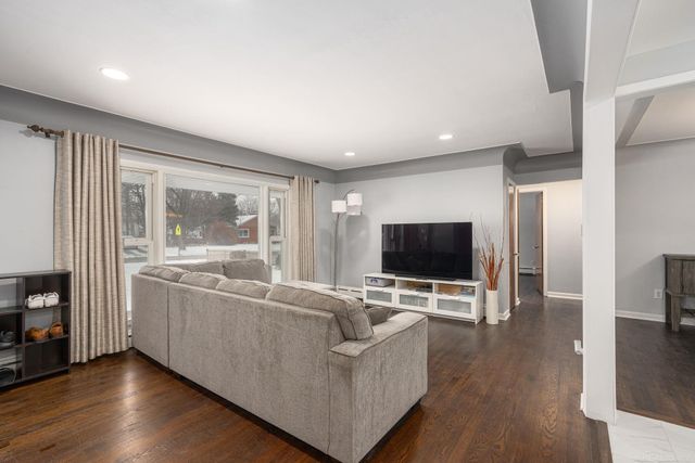 526 Girard Avenue, Royal Oak, MI 48073