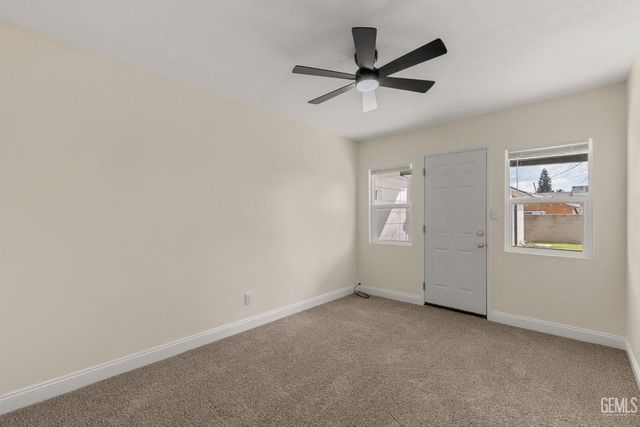 1207 El Tejon Avenue, Bakersfield, CA 93308