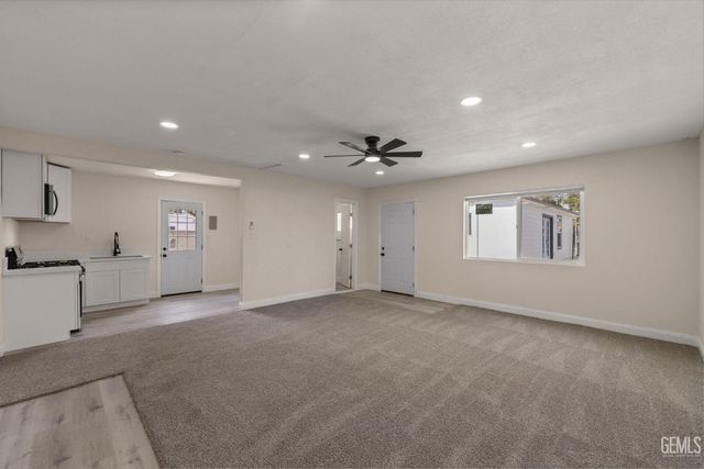 1207 El Tejon Avenue, Bakersfield, CA 93308