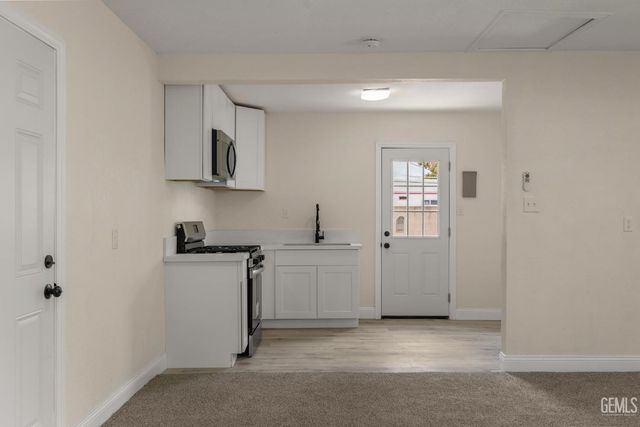 1207 El Tejon Avenue, Bakersfield, CA 93308