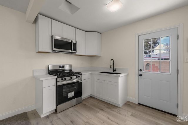 1207 El Tejon Avenue, Bakersfield, CA 93308