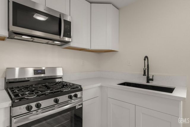 1207 El Tejon Avenue, Bakersfield, CA 93308