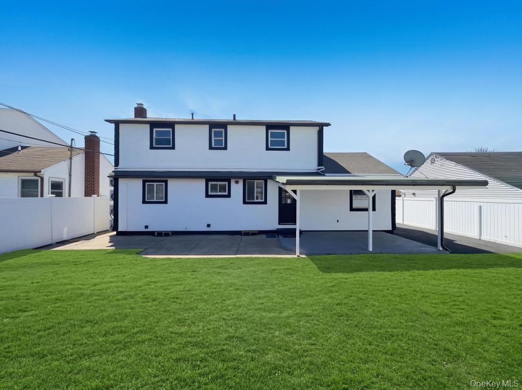 61 Cheshire Road, Bethpage, NY 11714 — photo 3