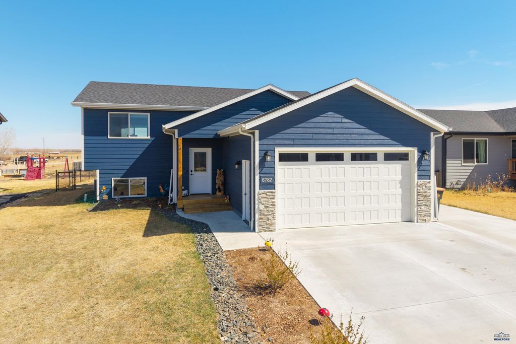 6782 ABELIA ST, Rapid City, SD 57703
