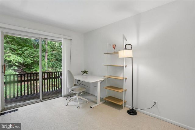 300 NEW MARK ESPLANADE, Rockville, MD 20850