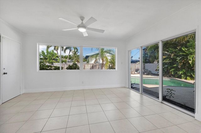 1353 SE 7th Ct, Deerfield Beach, FL 33441