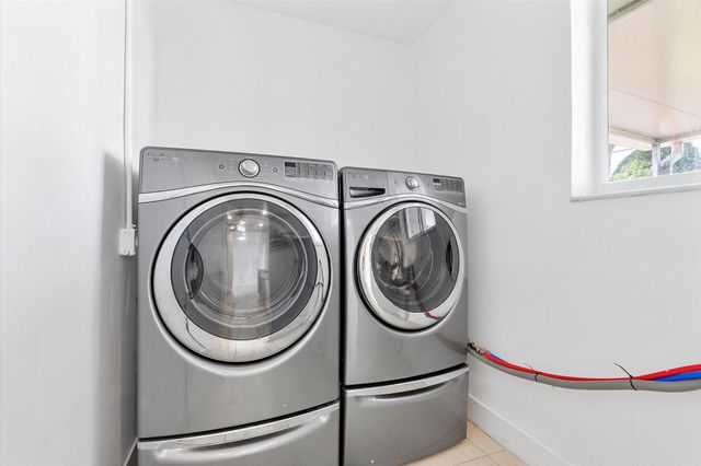 1353 SE 7th Ct, Deerfield Beach, FL 33441