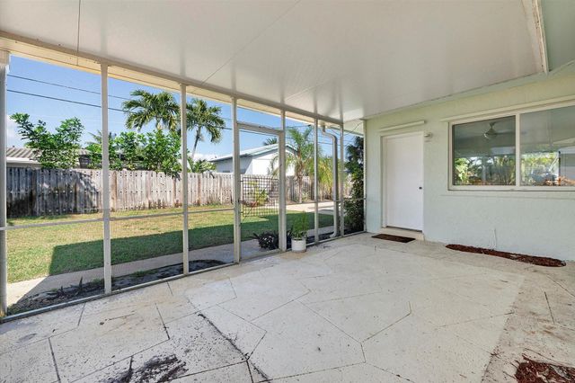 1353 SE 7th Ct, Deerfield Beach, FL 33441