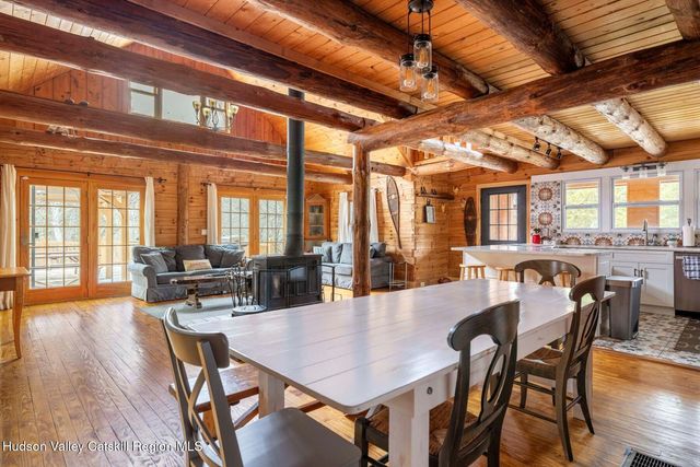 39 Brook Hollow Lane, Windham, NY 12496