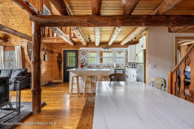 39 Brook Hollow Lane, Windham, NY 12496