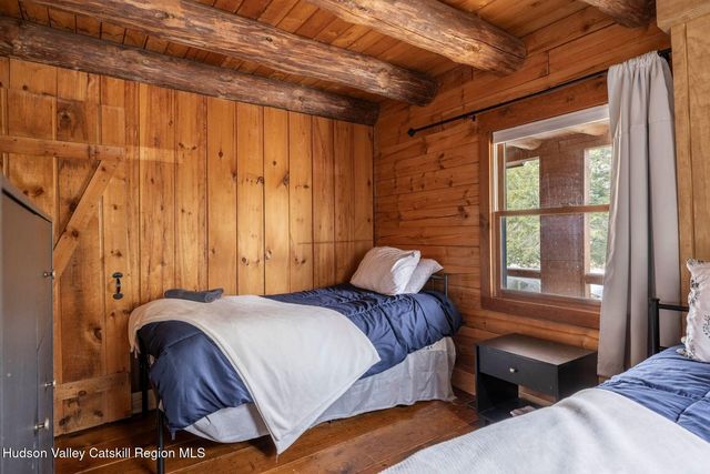 39 Brook Hollow Lane, Windham, NY 12496