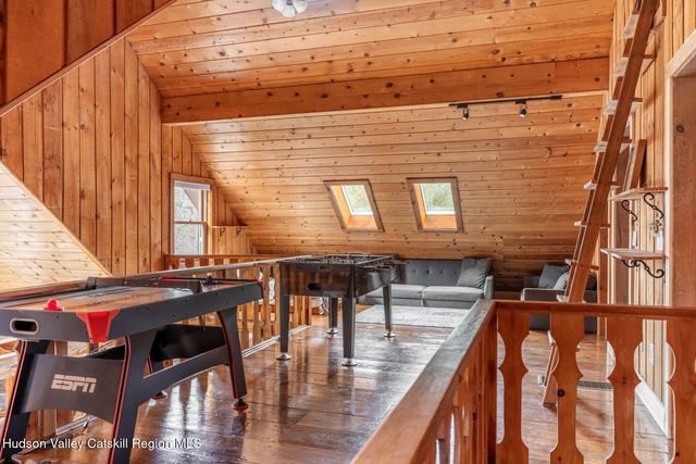 39 Brook Hollow Lane, Windham, NY 12496