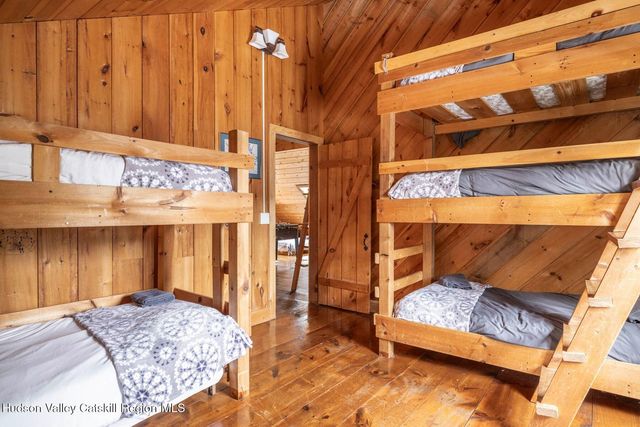 39 Brook Hollow Lane, Windham, NY 12496