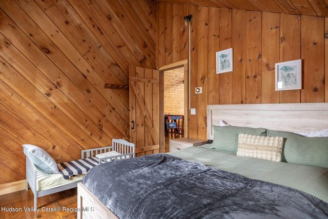 39 Brook Hollow Lane, Windham, NY 12496