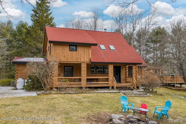 39 Brook Hollow Lane, Windham, NY 12496