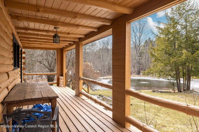 39 Brook Hollow Lane, Windham, NY 12496