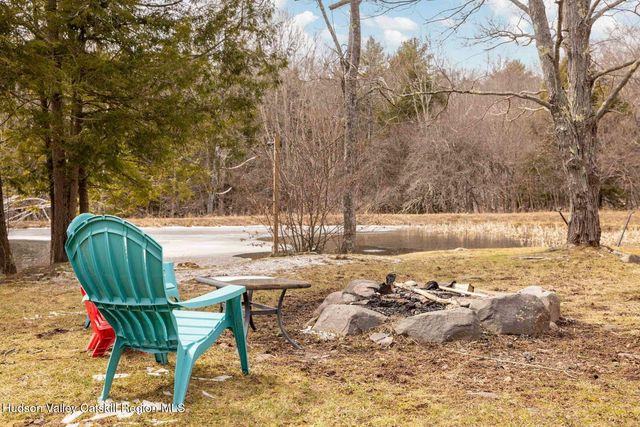 39 Brook Hollow Lane, Windham, NY 12496