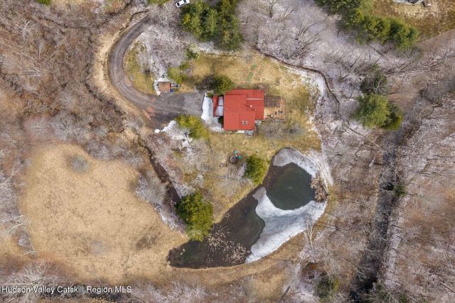 39 Brook Hollow Lane, Windham, NY 12496